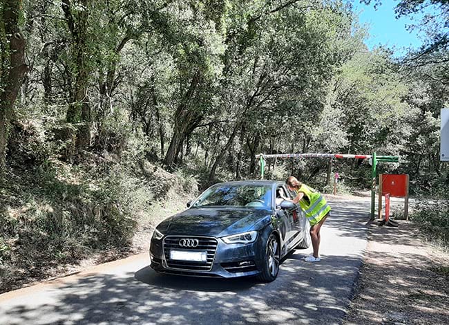 Regulació de l'accés motoritzat a l'àrea d'esplai. Autoria: XPN