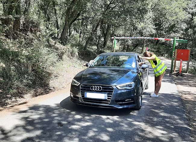 Control d'accés a l'àrea d'esplai. Autor: Alba Ludevid