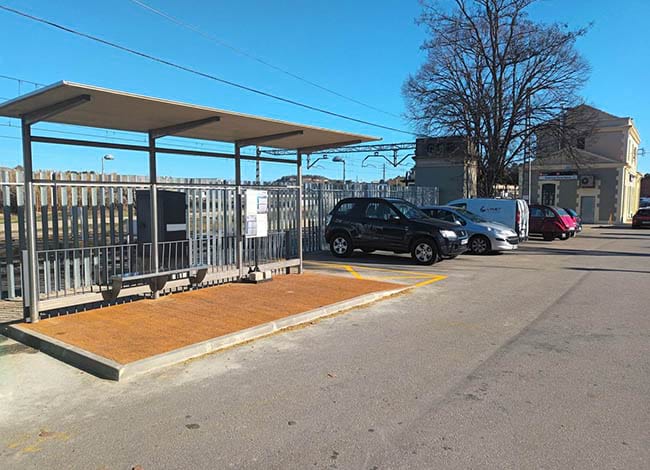 La marquesina de la nova parada a l'estació de Renfe de Balenyà-Tona-Seva. Autor: XPN