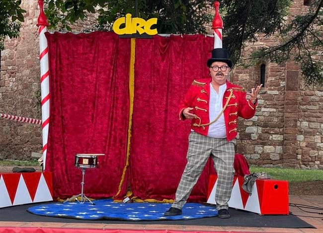 Moi Aznar en l'espectacle de cloenda. Autor: Fusic