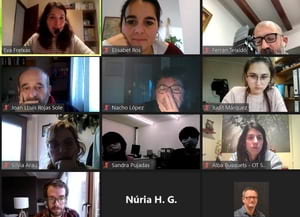 Participants durant la celebració d'un dels tallers.<br />Autor: XPN