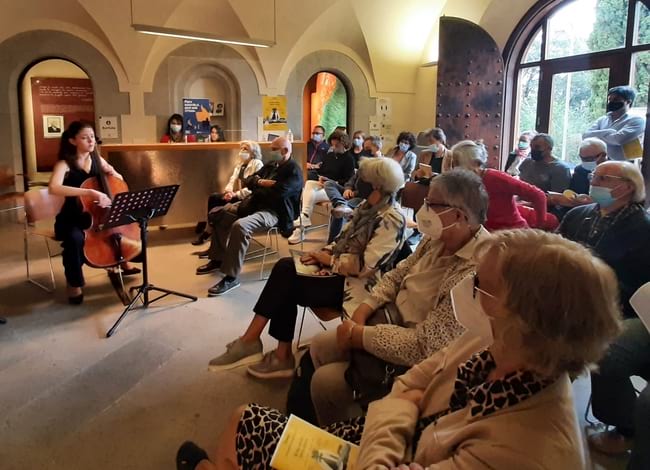 Públic assistent al concert del Trio Victòria a Masia Mariona. Autor: XPN