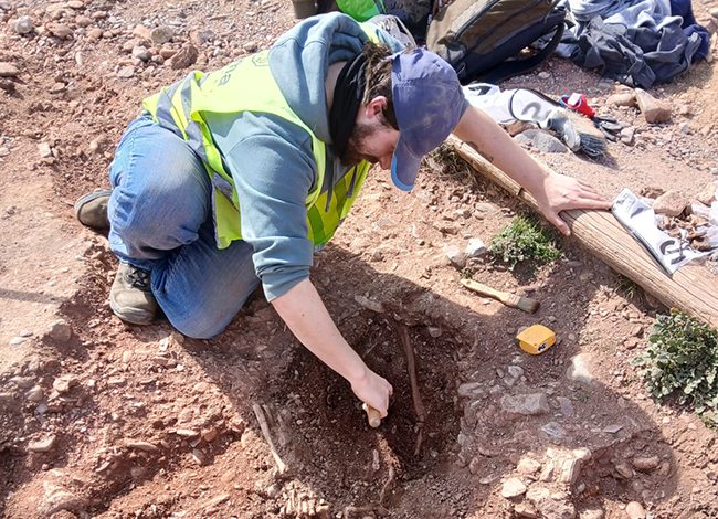 Durant les excavacions que s'han produït en els darrers mesos al cim de la Mola. © Maica Carmona