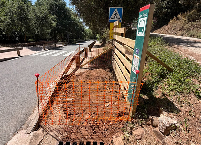 Inici de construcció de la rasa, a la parada del Bus Parc. © XPN