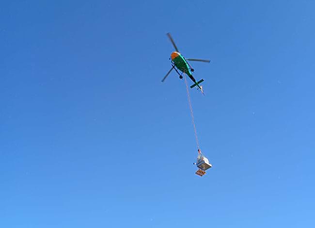 L'helicòpter fent un dels viatges. Autor: XPN