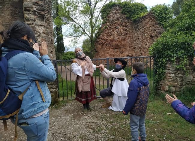 Moment de la ruta teatralitzada 'Emboscada', al Parc Natural de Sant Llorenç del Munt i l'Obac. Autor: CIMA