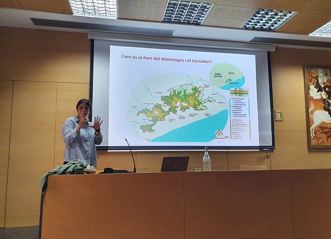 Mireia Vila durant la xerrada. Autor: Ajuntament de Sant Celoni