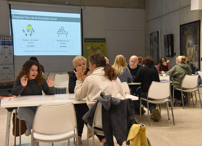 Treball en grups per fer la diagnosi. Autor: CPSL