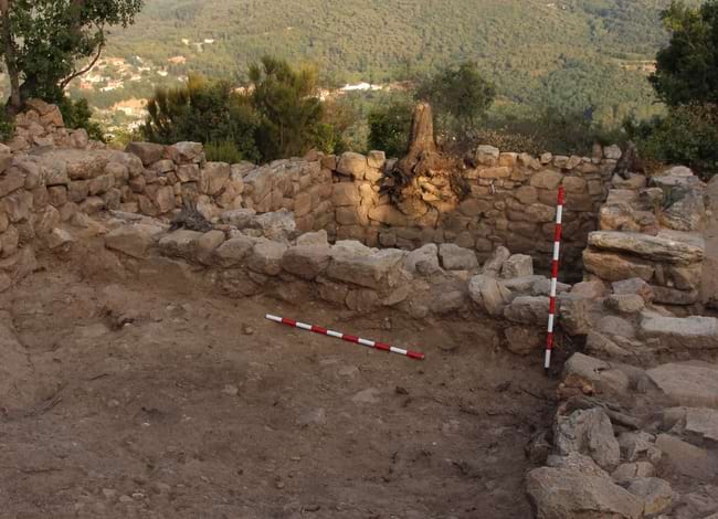 Procés d'excavació d'un dels recintes. Autor: LAiPat