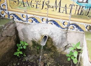 Font de Sant Mateu rajant. Autor: XPN