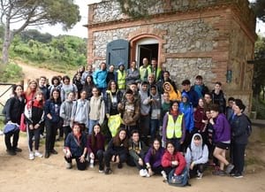 Alumnes i personal del Parc participants en el<br />projecte 'Els guardians dels arbres'. Autor: XPN