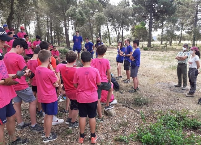 Infants amb els monitors i personal del Parc. Autor: XPN