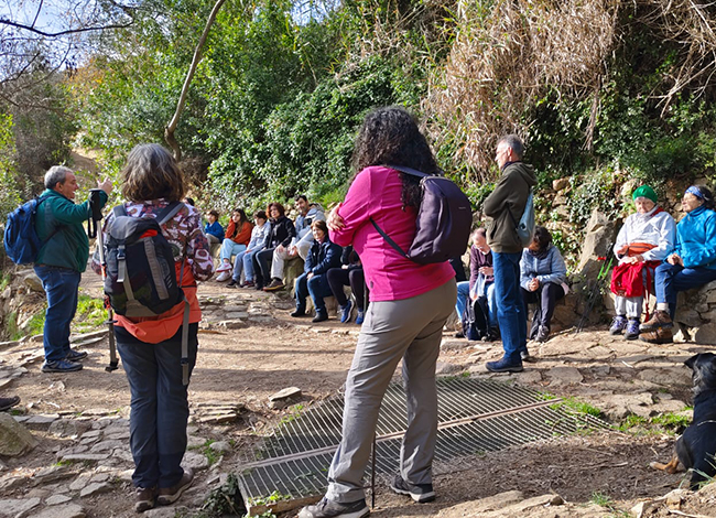 Explicacions al grup participant al torrent de l'Amigó. Autoria: XPN