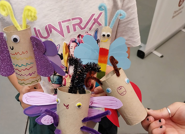 La manualitat resultant del taller d'insectes. © ISMAB