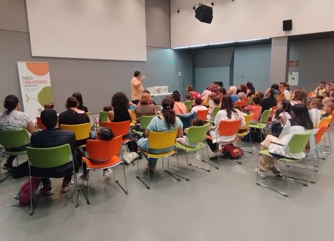 Aquesta proposta forma part del programa 'Parcs i biblioteques... naturalment!'. Autor: Biblioteques Parc de la Serralada de Marina