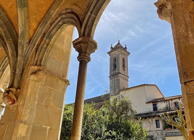 Claustre de Sant Jeroni de la Murtra, al Parc de la Serralada de Marina. Autor: XPN