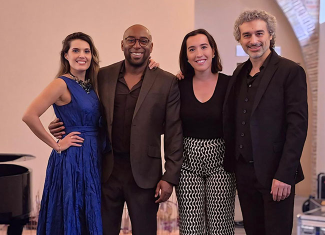 L'equip al complet del concert d'Òpera als parcs al castell de Penyafort. Autoria: Miquel Ripeu