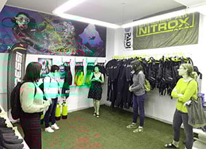 Visita a una empresa en procés d'adhesió. <br/> Autor: Repte Territorial