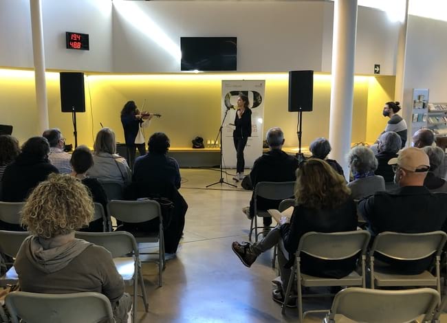 Sara Fontán i Blanca Llum Vidal al Centre Cívic El Roure, a Begues. Autor: Tramoia Produccions Culturals