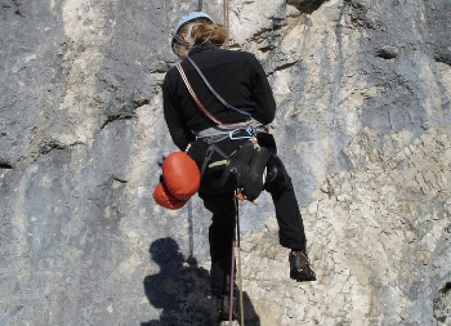 El Parc del Garraf regula l'escalada per protegir la fauna i flora. Autor: XPN