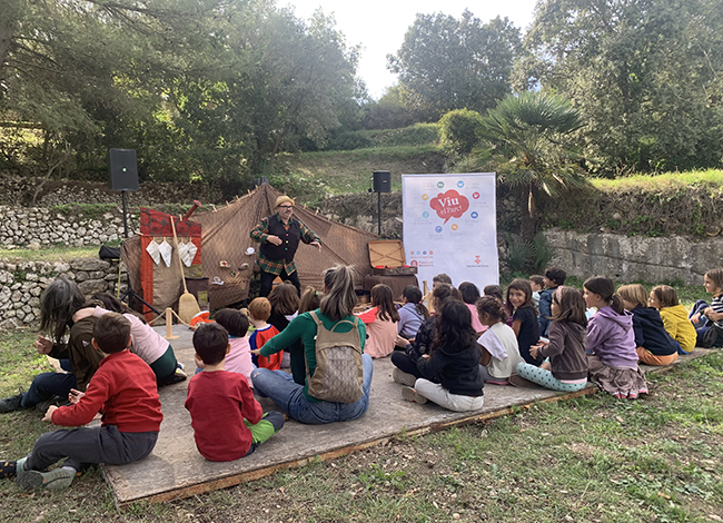 La cloenda va anar a càrrec de Moi Aznar, que va captivar el públic amb l'espectacle 