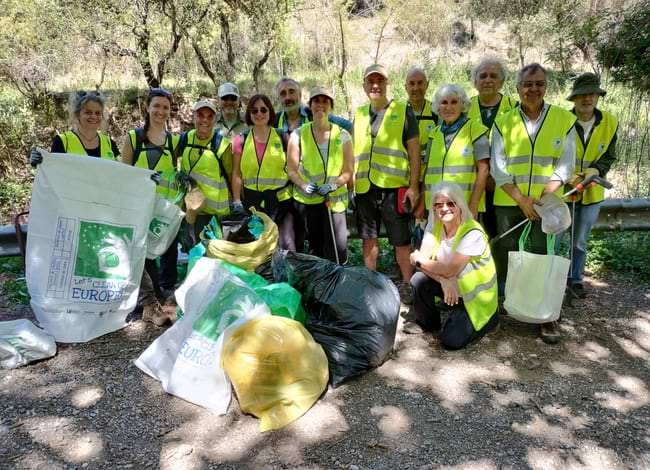 Grup de voluntaris participants en la recollida. Autor: Cercle de Voluntaris