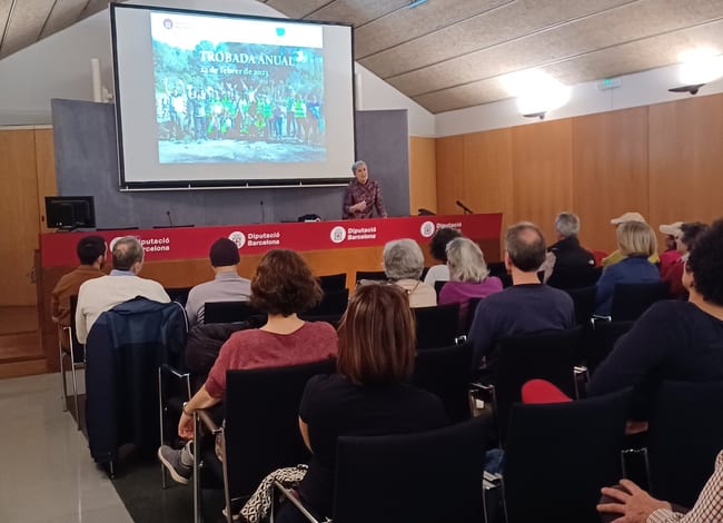 Joana Barber durant la seva intervenció a la Trobada Anual del Cercle de Voluntaris. Autor: Cercle de Voluntaris