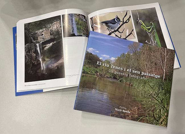 El llibre fa un recorregut fotogràfic pel riu Tenes i el seu paisatge. Autor: XPN