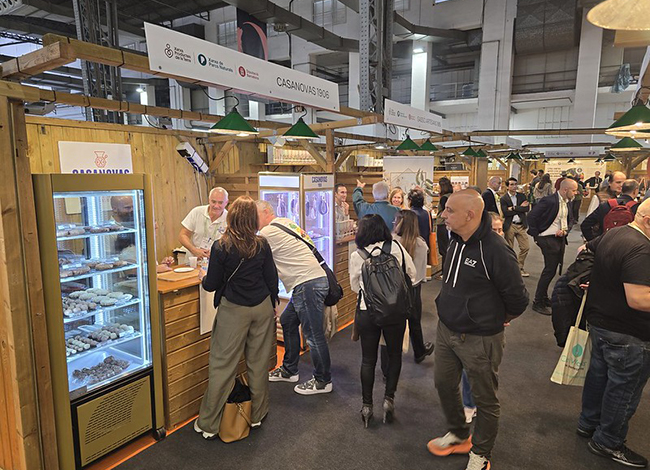 Els expositors de les empreses relacionades amb la Diputació de Barcelona. Autor: Parc a taula