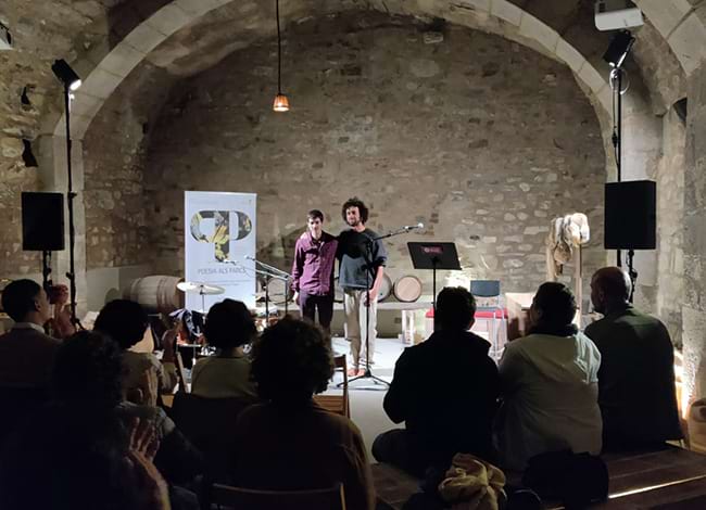 Arnau Orobitg i Arnau Obiols durant el recital. Autoria: Tramoia Cultura