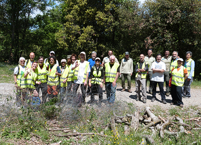 Grup de voluntaris i voluntàries que van participar en l'actuació. Autoria: Cercle de Voluntaris dels Parcs Naturals