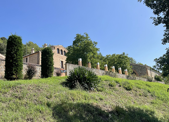 L'equipament compta amb diversos espais i terrassa. Autor: XPN