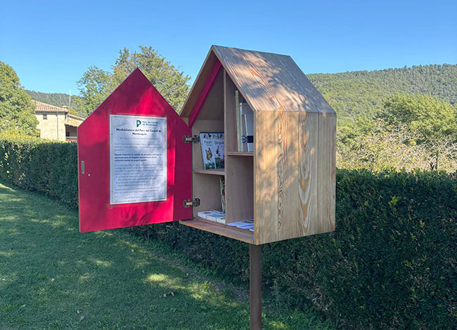 La minibiblioteca, als jardins. Autor: XPN