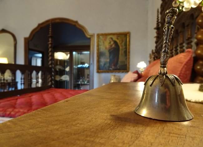 La vista guiada es fa pels diversos espais museïtzats del castell. Autor: XPN