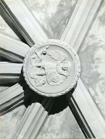 Detall del sostre de l'església de Sant Miquel, 1967.  Autor: Joan Francès i Estorch / Arxiu del Servei de Patrimoni Arquitectònic Local