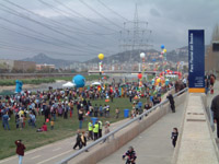 El parc, tot just inaugurat, encara sota les línies d'alta tensió. Autor: AEN