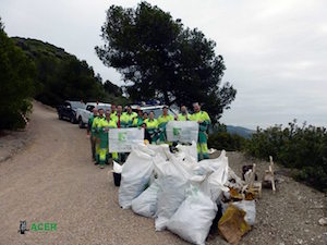 Neteja al turó de Montcada. Autor: CPNSC