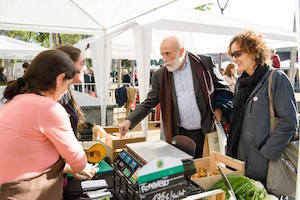 Petrini amb els productors. Autor: www.vamaca.com